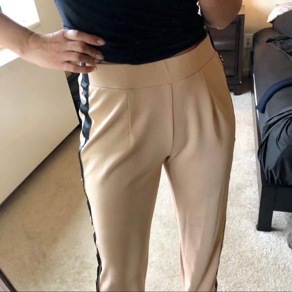 NEW WITH TAGS Button up wide leg dress pants - Picture 3 of 12